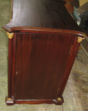 Victor VI matching cabinet