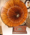 an image of Victor Monarch Special (MS) with oak horn