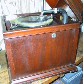 Edison B19, side