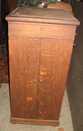 Schoolhouse Orthophonic, front