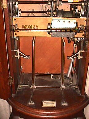  Regina automatic changer, interior