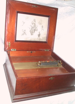 early Polyphon Regina