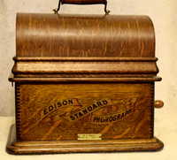 a second thumbnail of Edison Standard Phonograph with combination conversion