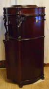 a third thumbnail of Columbia Grafonola Deluxe