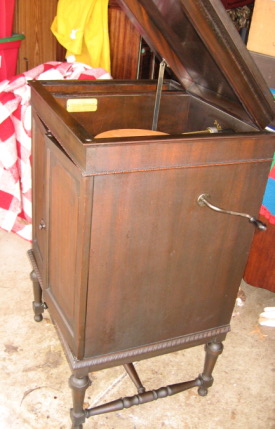 Edison Diamond Disc phonograph, Schubert Edisonic model